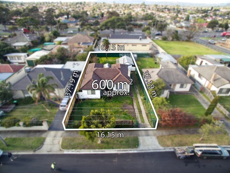 15 Jeffers Street, Noble Park VIC 3174