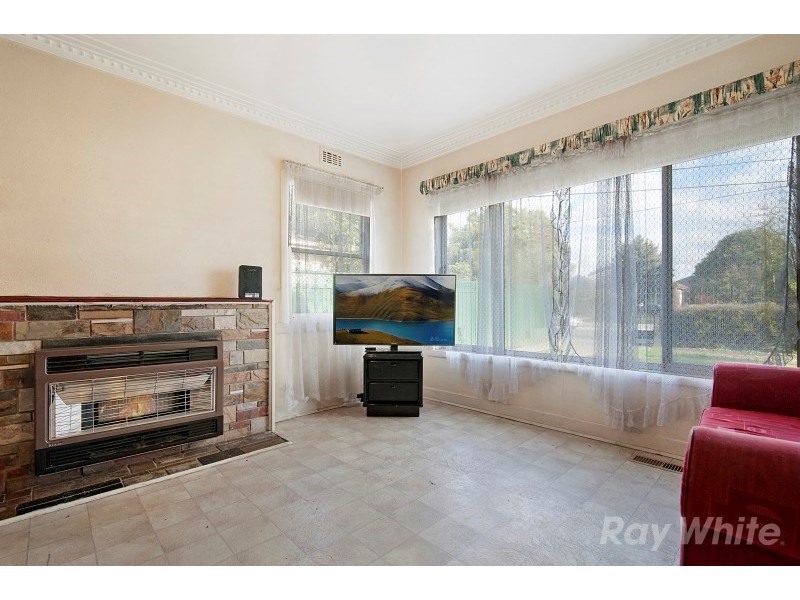 15 Jeffers Street, Noble Park VIC 3174