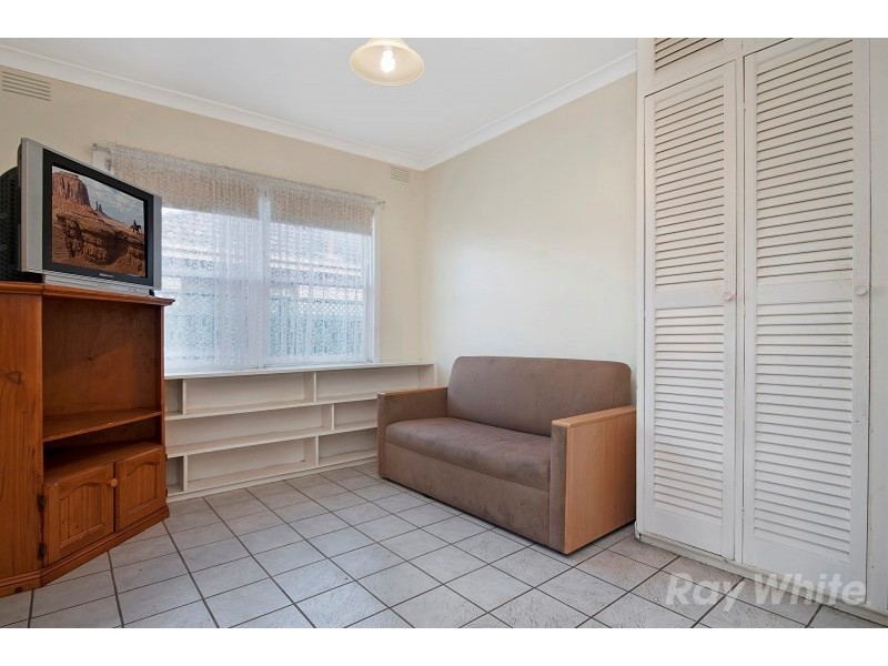 15 Jeffers Street, Noble Park VIC 3174