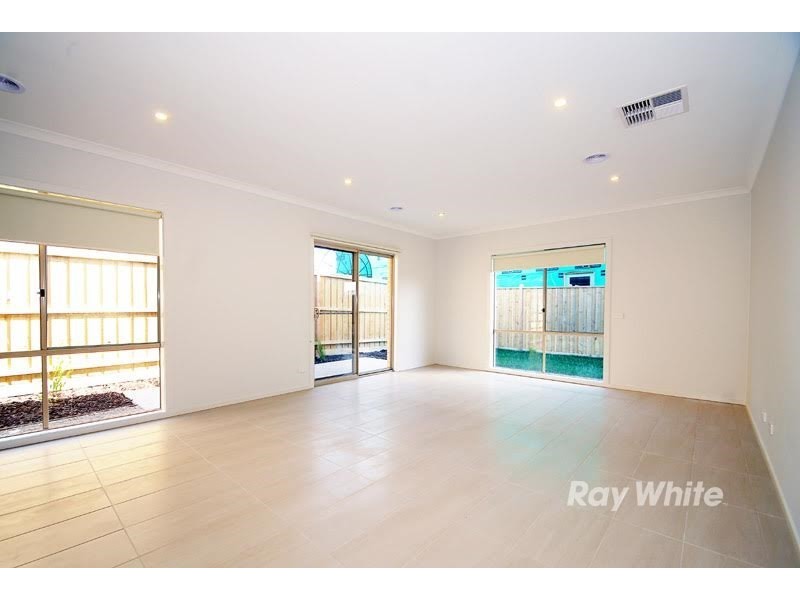 21 Blanchard Avenue, Keysborough VIC 3173