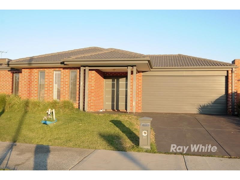 69 Brookwater Place, Lyndhurst VIC 3975