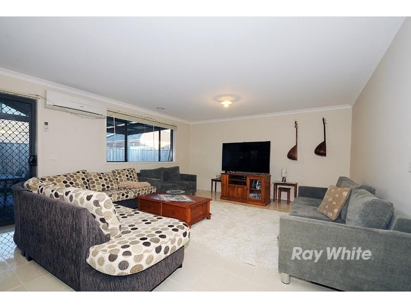 69 Brookwater Place, Lyndhurst VIC 3975