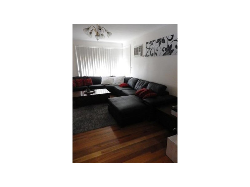 20 College Crescent, Keysborough VIC 3173