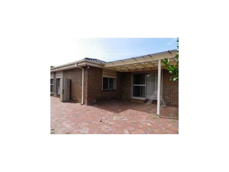 20 College Crescent, Keysborough VIC 3173