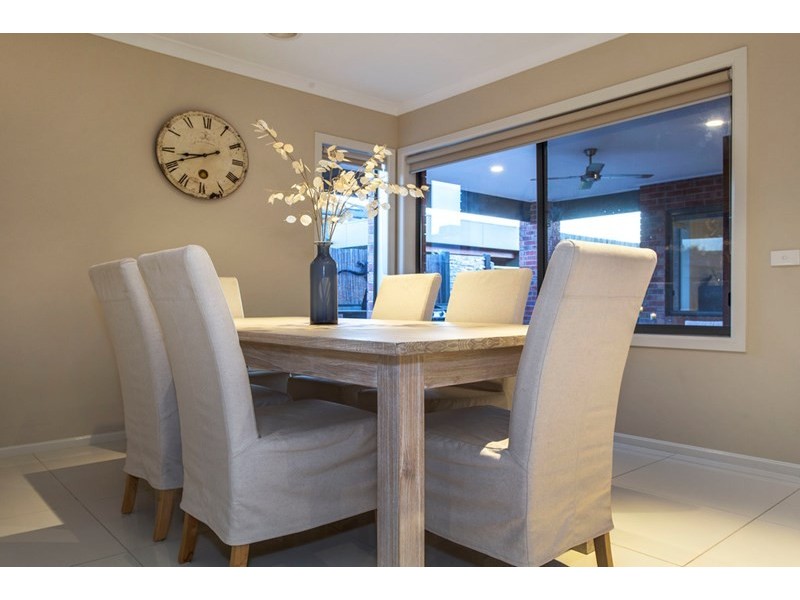 2 Marglen Place, Lyndhurst VIC 3975