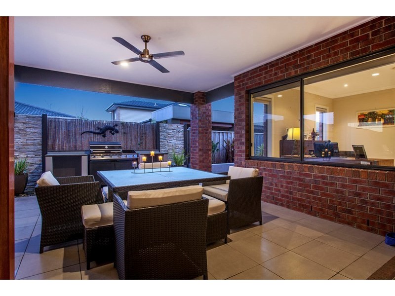 2 Marglen Place, Lyndhurst VIC 3975