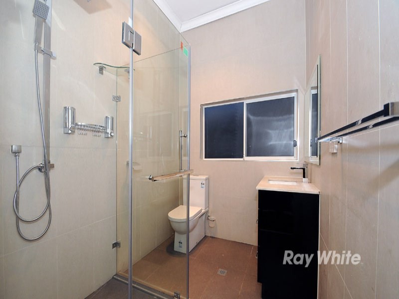 1/18 Grandview Road, Dandenong VIC 3175