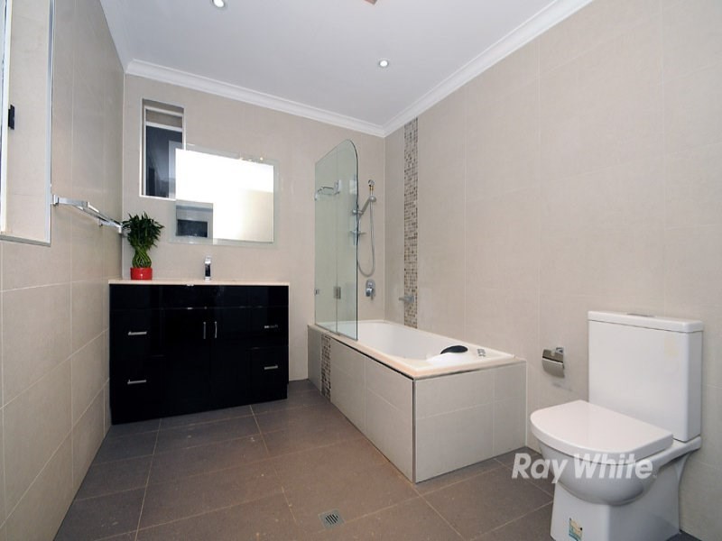 1/18 Grandview Road, Dandenong VIC 3175