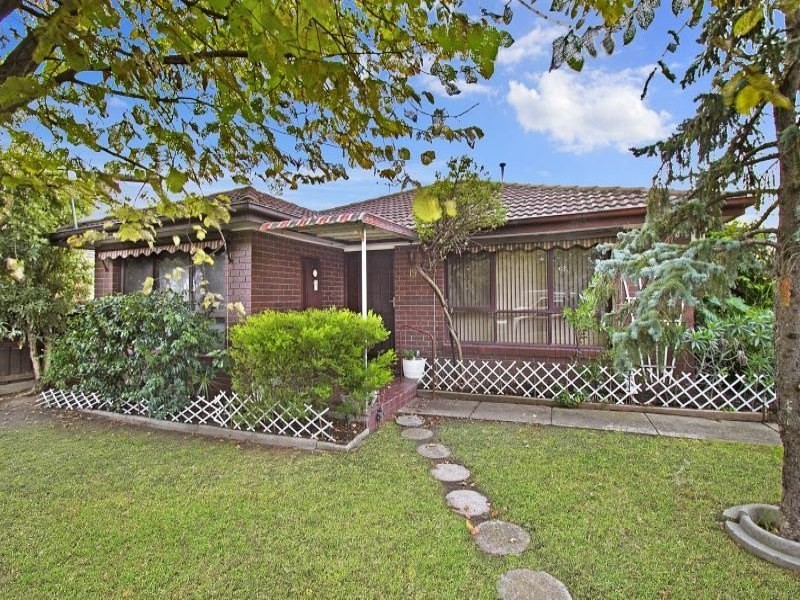 19 Tully Road, Clarinda VIC 3169