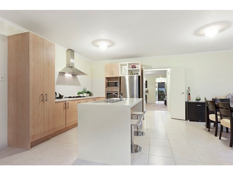 32 Wisteria Place, Springvale South VIC 3172