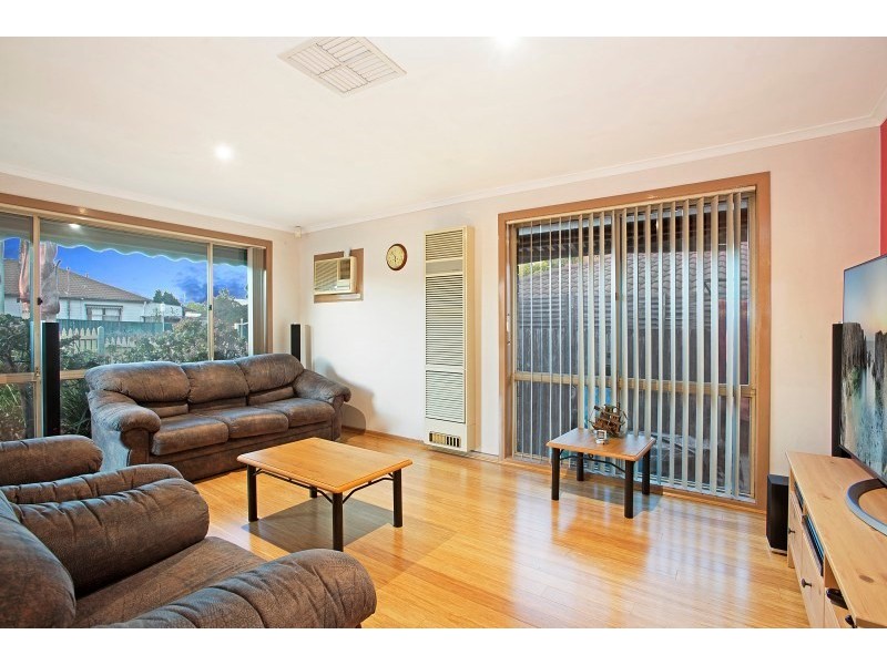 1/48 St James Avenue, Springvale VIC 3171