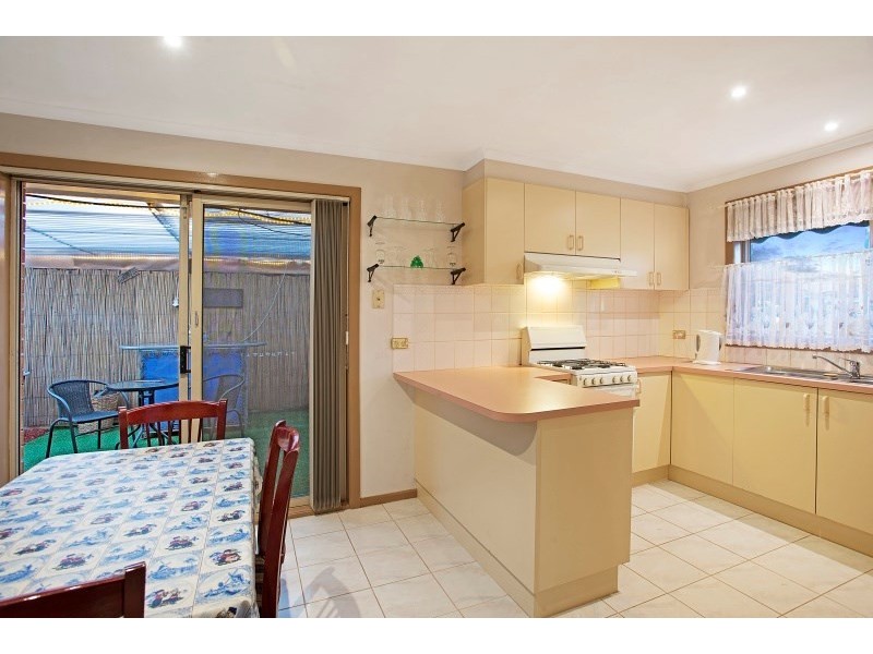 1/48 St James Avenue, Springvale VIC 3171