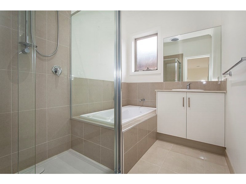 2/58 Fintonia Road, Noble Park VIC 3174