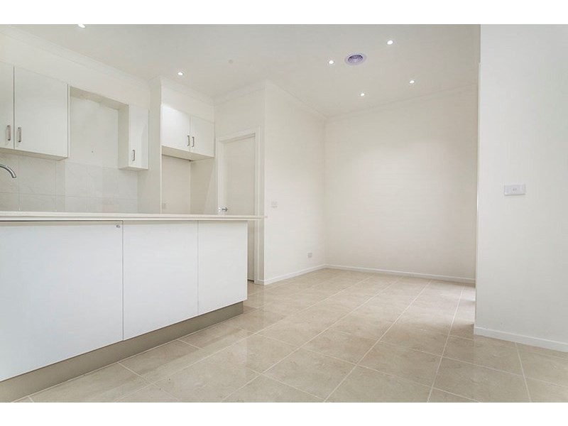 2/58 Fintonia Road, Noble Park VIC 3174