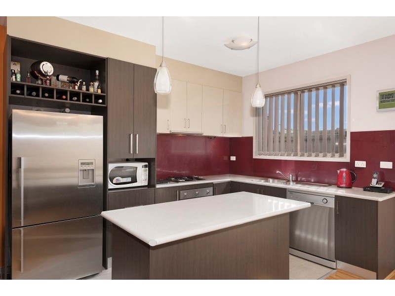 2/26 Louis Street, Doveton VIC 3177