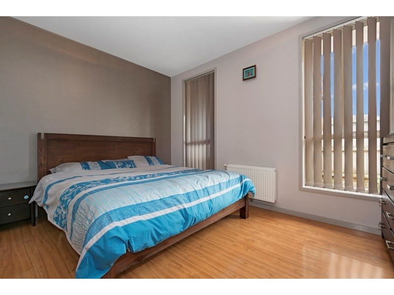 2/26 Louis Street, Doveton VIC 3177