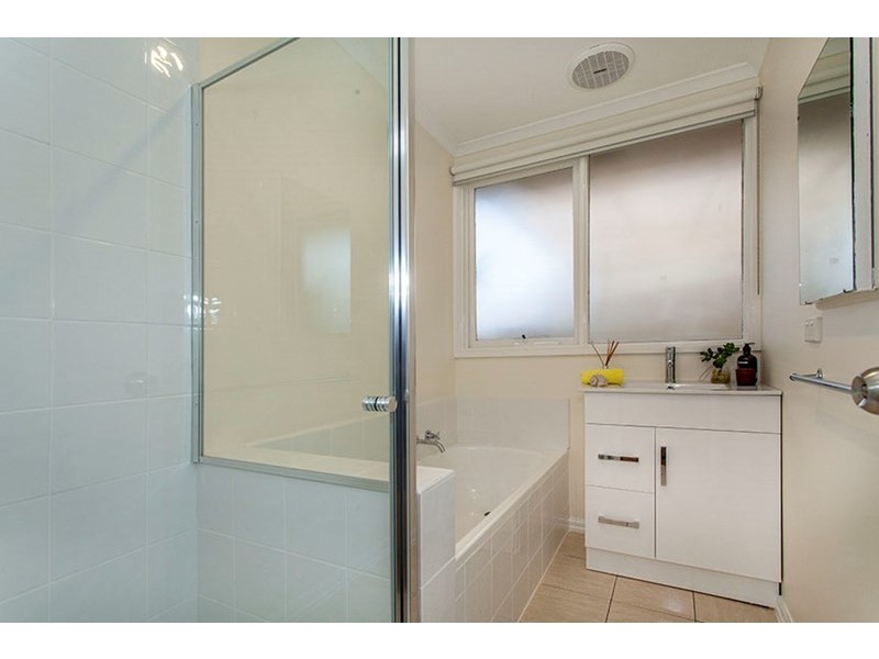 9 Bracknell Street, Keysborough VIC 3173