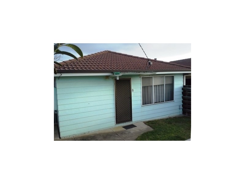 2/2 Barnett Grove, Noble Park VIC 3174