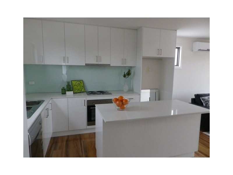 9/4 Gwenda Street, Dandenong VIC 3175