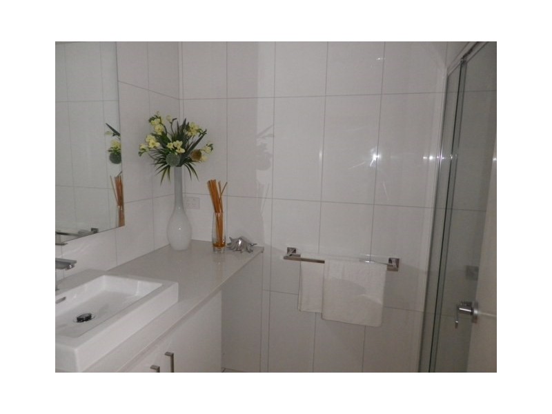 9/4 Gwenda Street, Dandenong VIC 3175