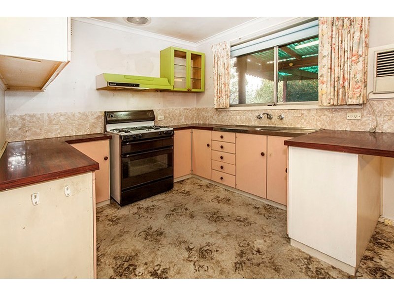 26 Folkestone Crescent, Springvale South VIC 3172