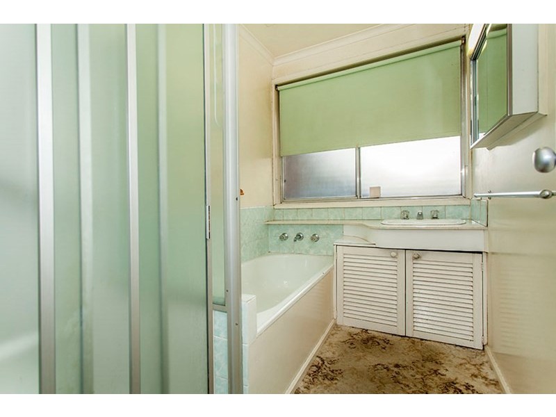 26 Folkestone Crescent, Springvale South VIC 3172