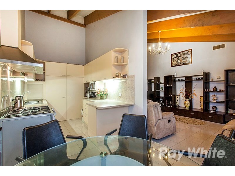 2/2 Bernay Court, Springvale South VIC 3172