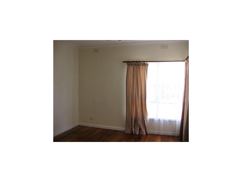 10 Barnett Grove, Noble Park VIC 3174