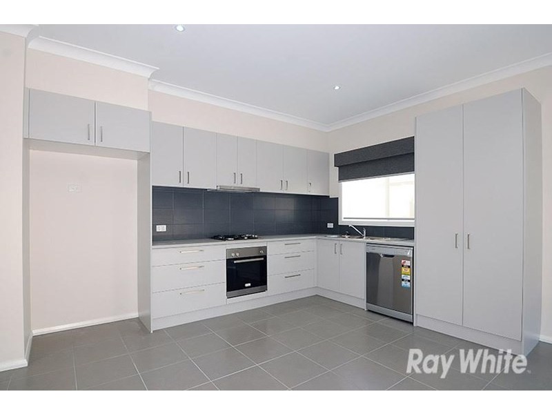2/73 Brady Road, Dandenong North VIC 3175