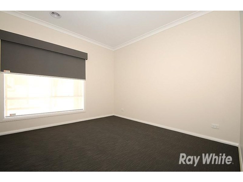 2/73 Brady Road, Dandenong North VIC 3175