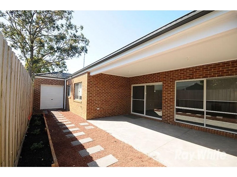 2/73 Brady Road, Dandenong North VIC 3175