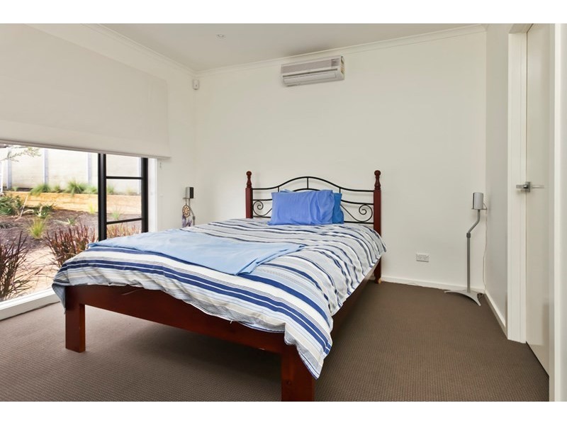 1/21 Kingfisher Drive, Doveton VIC 3177