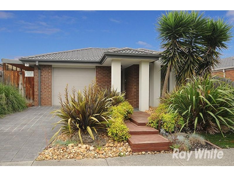 23 Melzak Way, Berwick VIC 3806