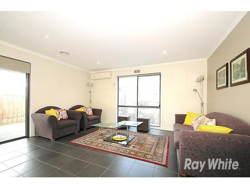 23 Melzak Way, Berwick VIC 3806