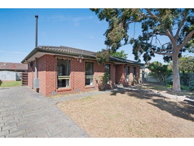 24 Beau Vorno Avenue, Keysborough VIC 3173