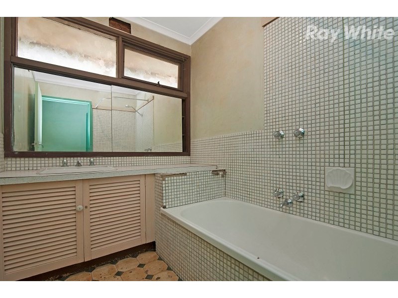 24 Beau Vorno Avenue, Keysborough VIC 3173