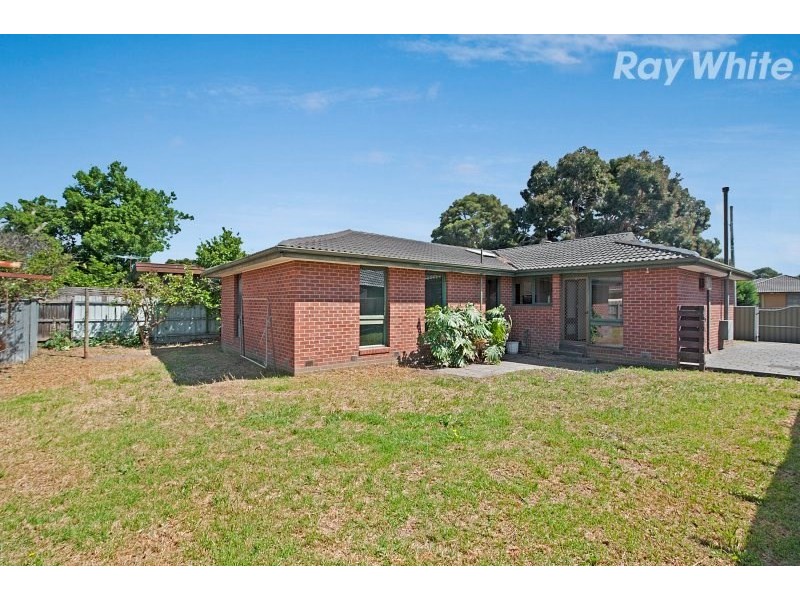 24 Beau Vorno Avenue, Keysborough VIC 3173