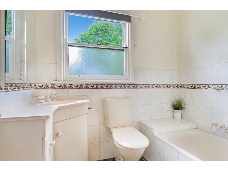 24 Springvale Road, Springvale VIC 3171