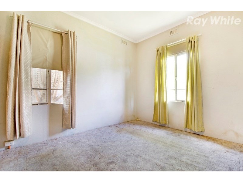 18 Lexton Avenue, Dandenong VIC 3175