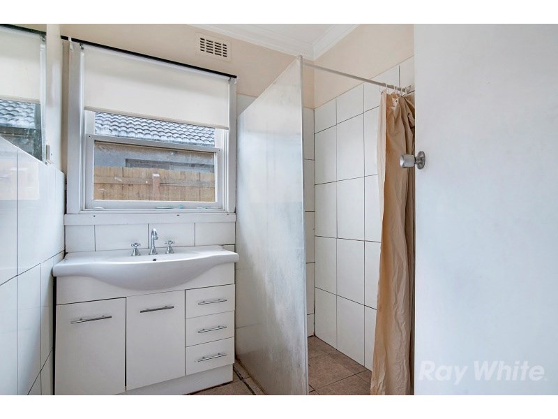 15 Jeffers Street, Noble Park VIC 3174