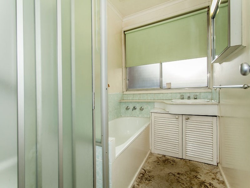 26 Folkestone Crescent, Springvale South VIC 3172