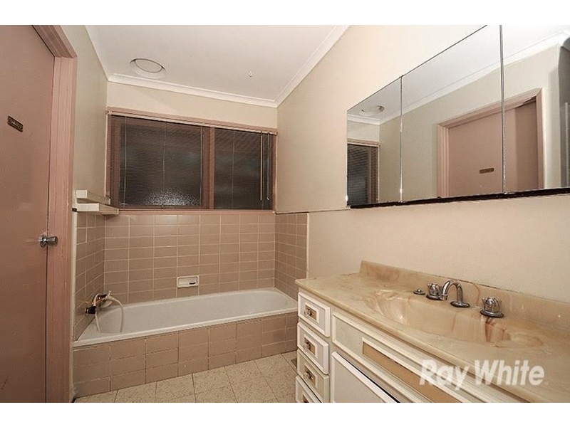 2 Mardi Court, Clayton South VIC 3169