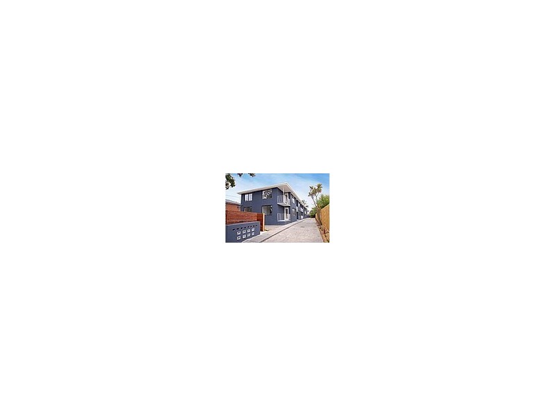 2/20 Close Avenue, Dandenong VIC 3175