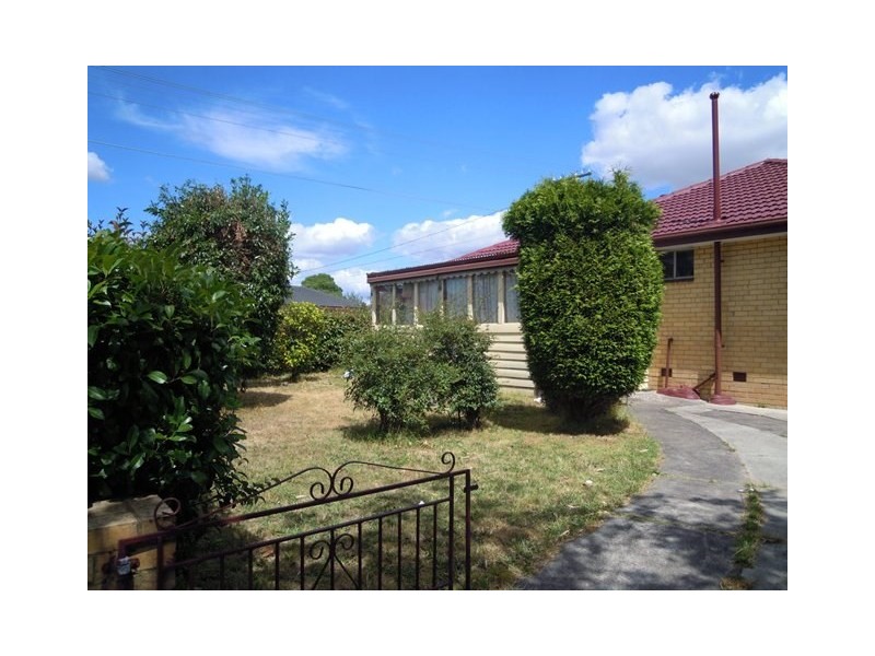 1/28 Warbla Street, Dandenong North VIC 3175