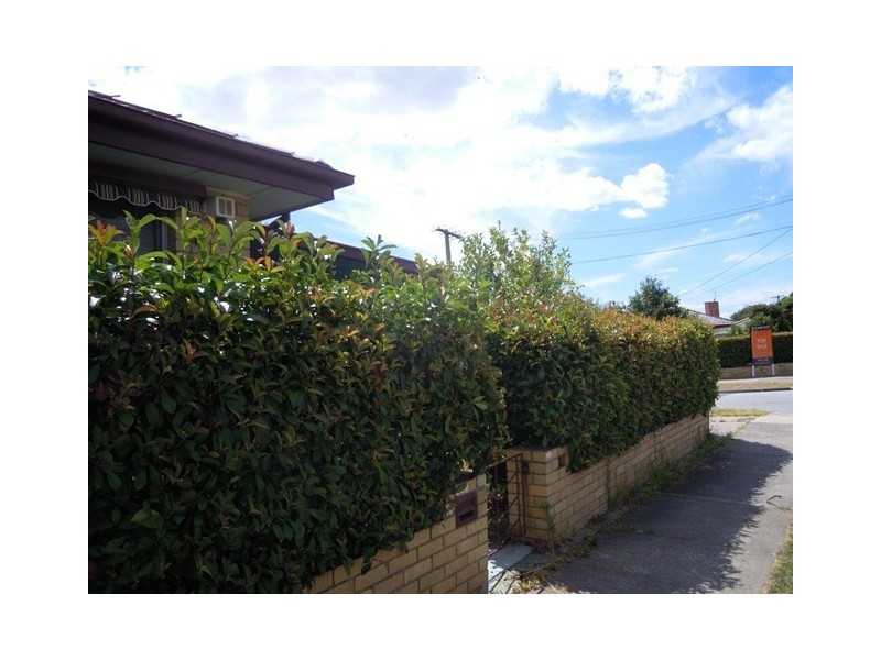 1/28 Warbla Street, Dandenong North VIC 3175