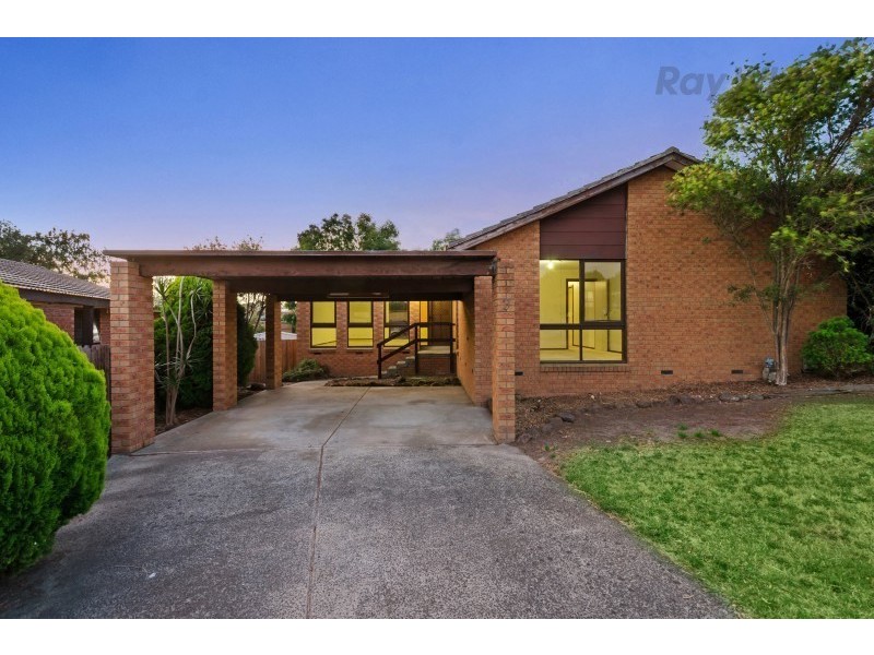 3 Derry Close, Endeavour Hills VIC 3802