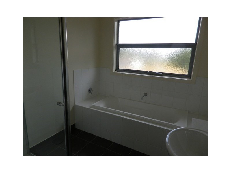 11/41 Ambrie Crescent, Noble Park VIC 3174