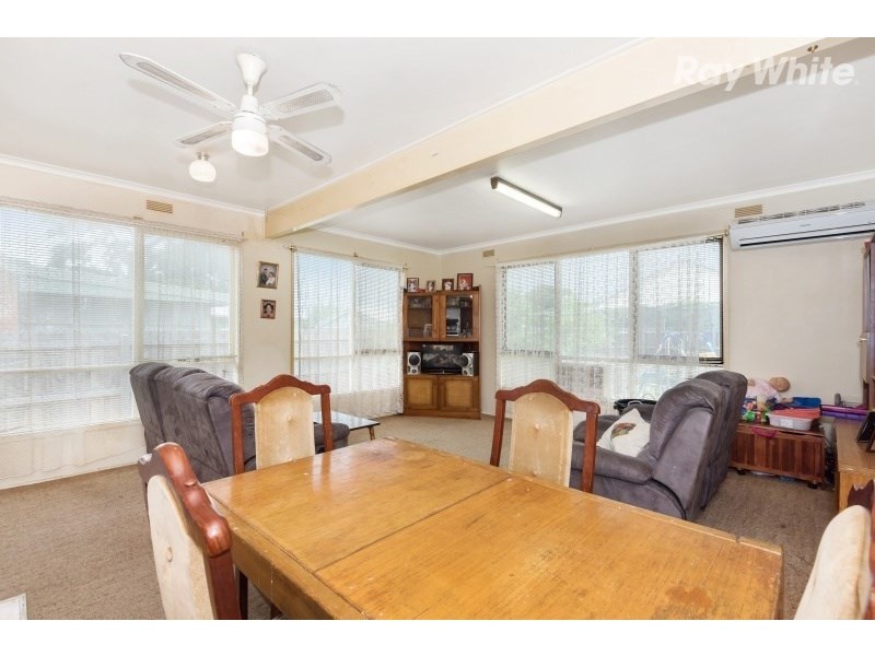 12 Deakin Crescent, Dandenong North VIC 3175