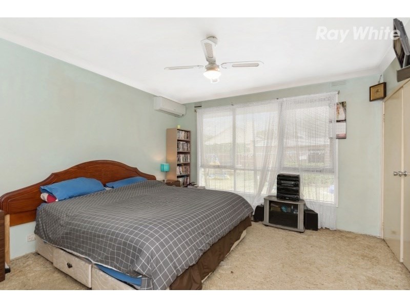 12 Deakin Crescent, Dandenong North VIC 3175