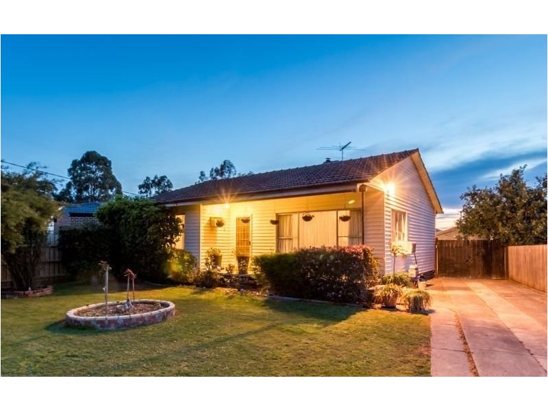 2 Berry Court, Doveton VIC 3177